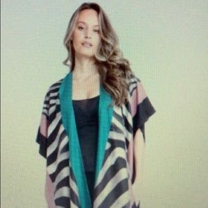 Zebra detail kimono poncho